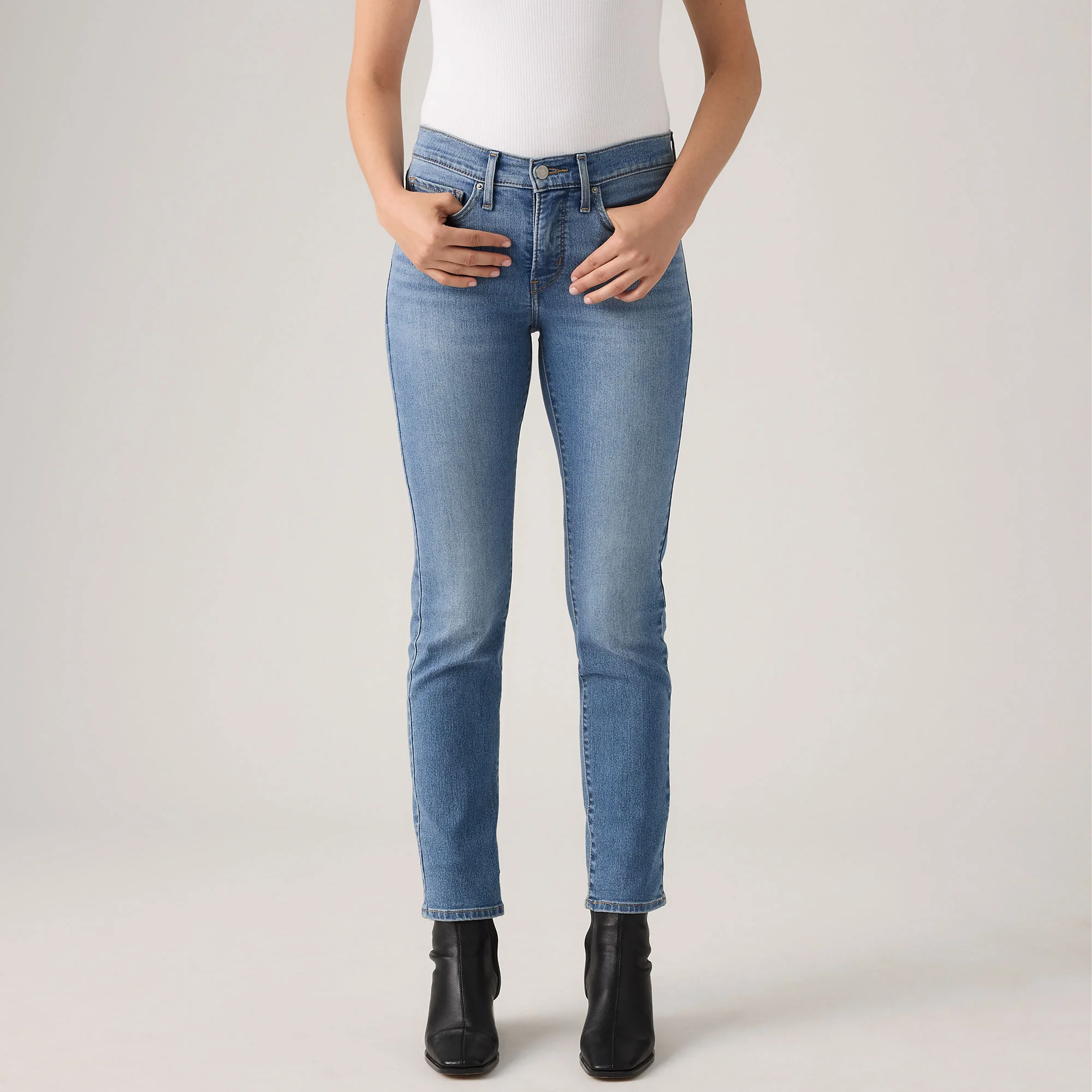 Levi’s® Women's 312 Shaping Slim Jeans - Image 5