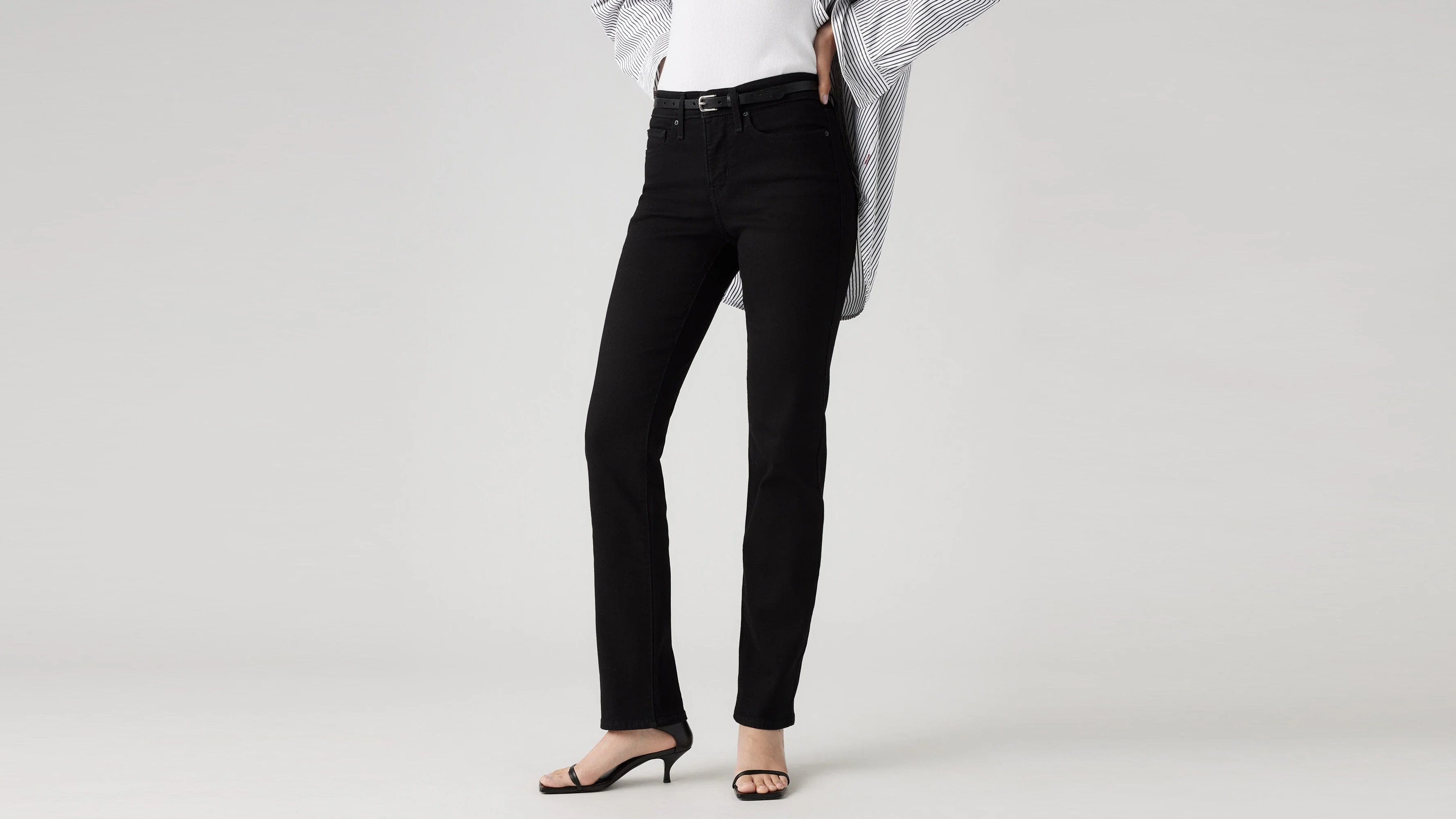 Levi’s® Women’s 314 Shaping Straight Jeans - Image 5