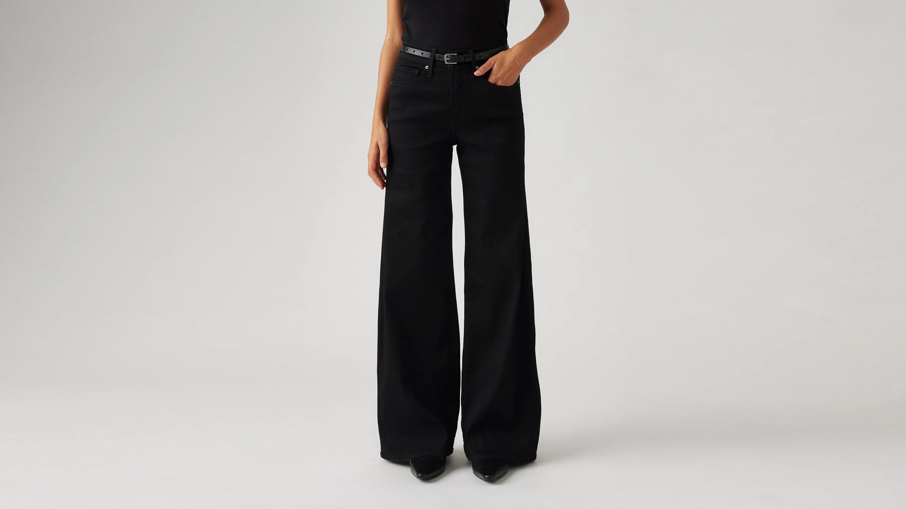Levi's® Women's 318 Shaping Wide Leg Jeans - Image 5