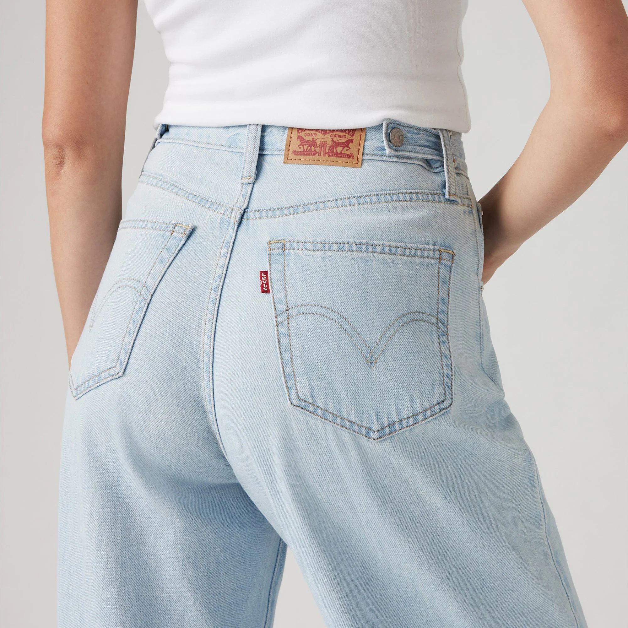 Levi's® Women's Cinch Baggy Jeans - Image 5