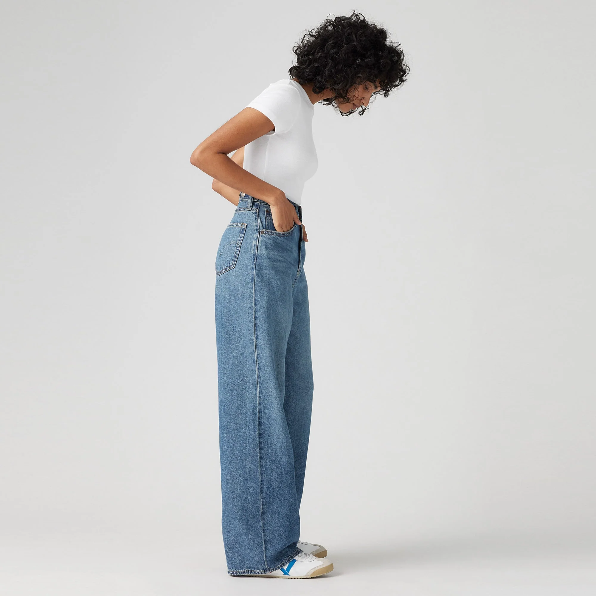 Levi's® Women's Cinch Baggy Jeans - Image 3