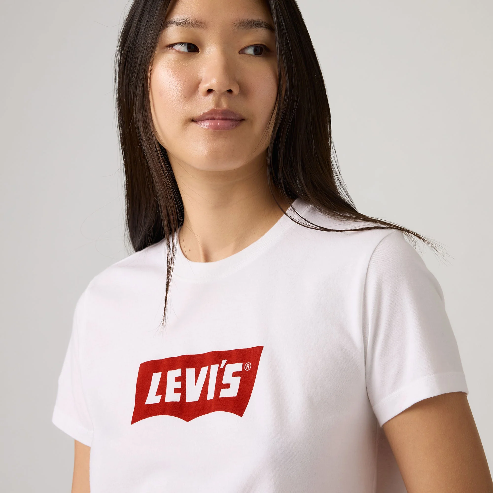 Levi's® Women's Graphic Favorite Tee - Image 4
