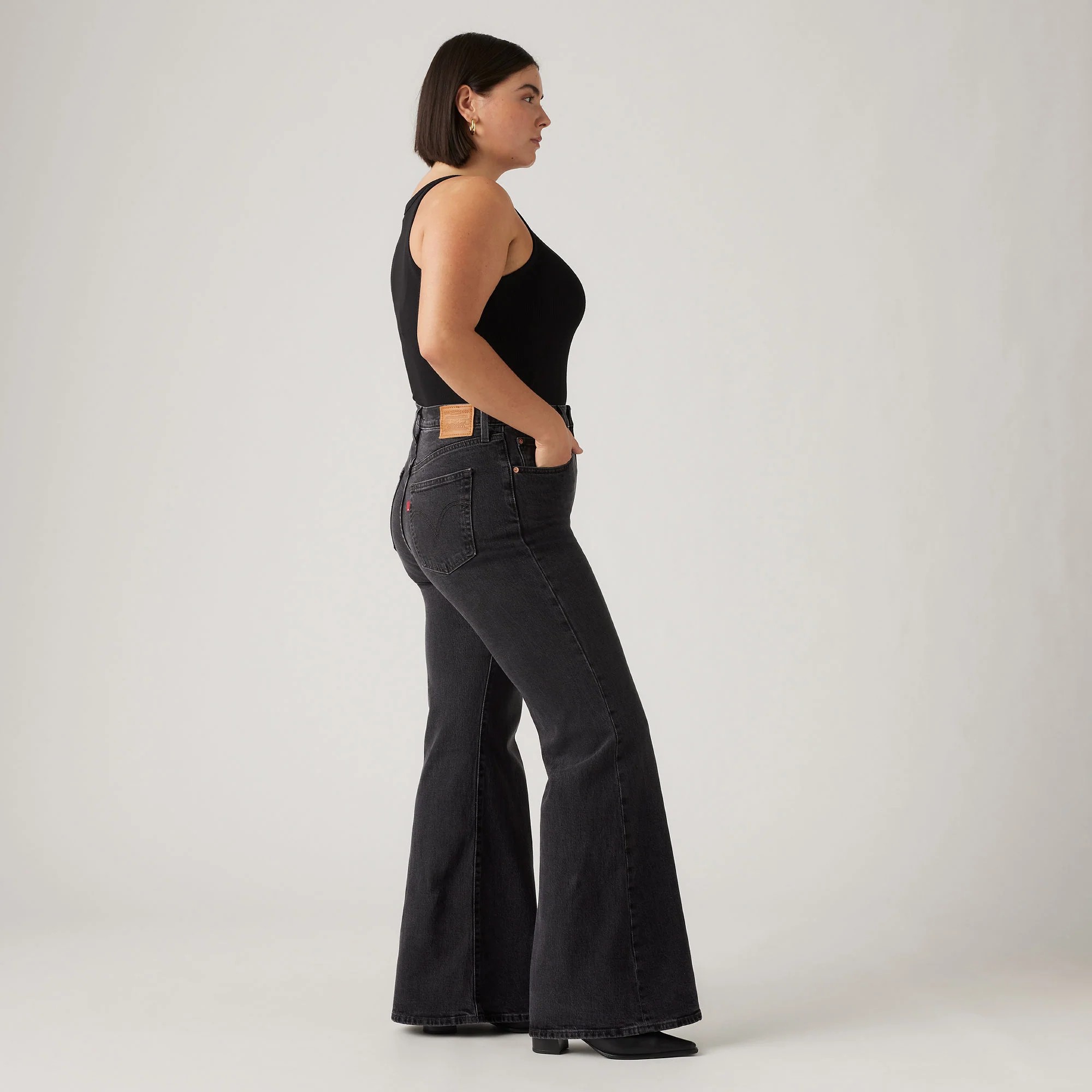 Levi's® Women's Ribcage Bell Jeans - Image 8