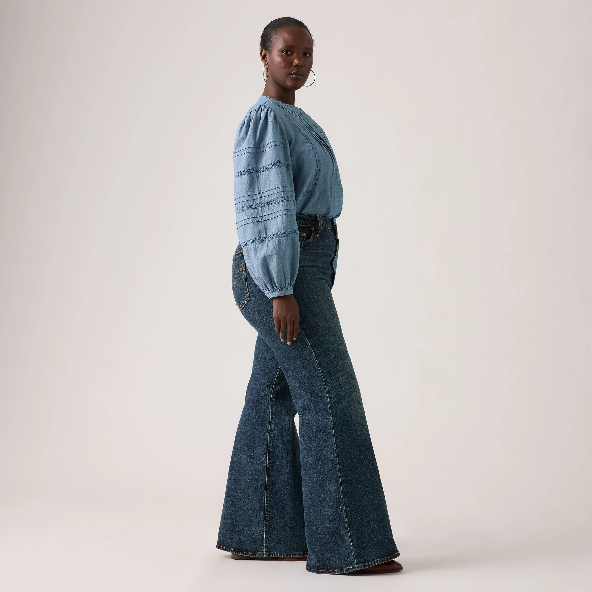 Levi's® Women's Ribcage Bell Jeans - Image 8