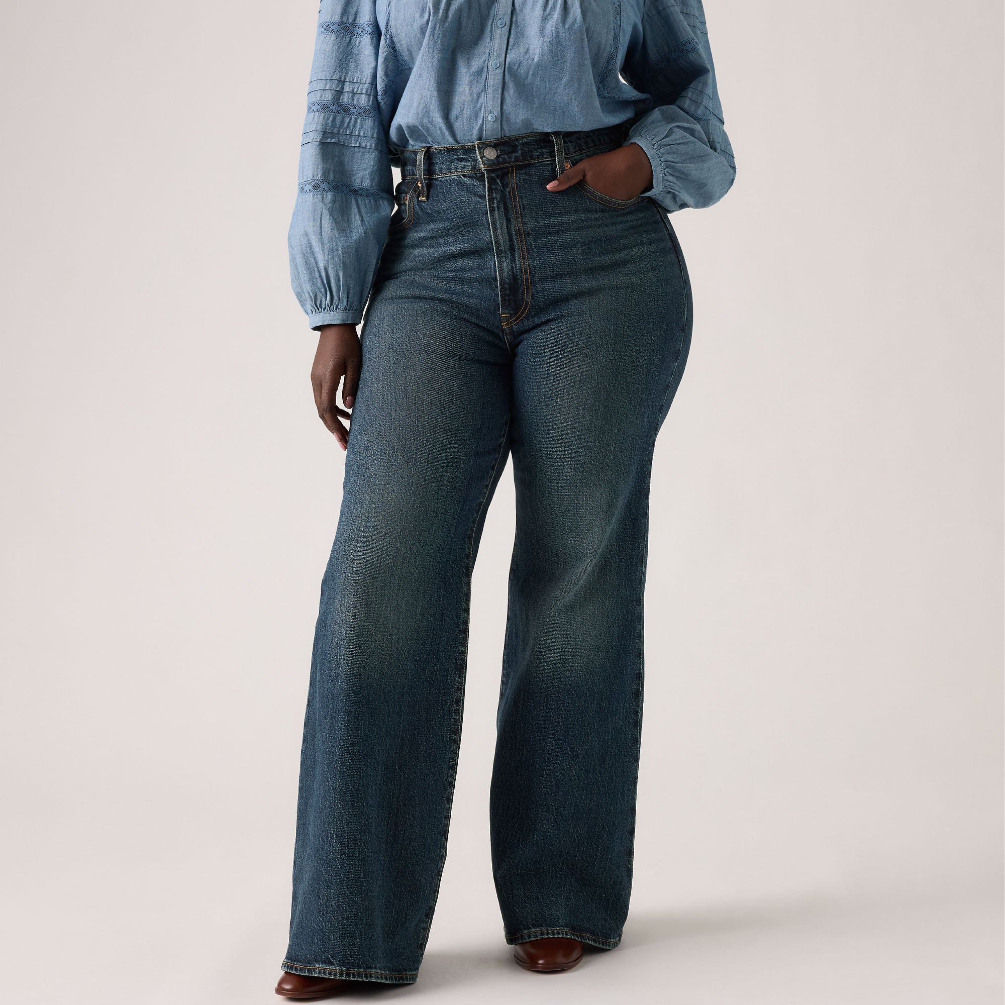 Levi's® Women's Ribcage Bell Jeans - Image 9