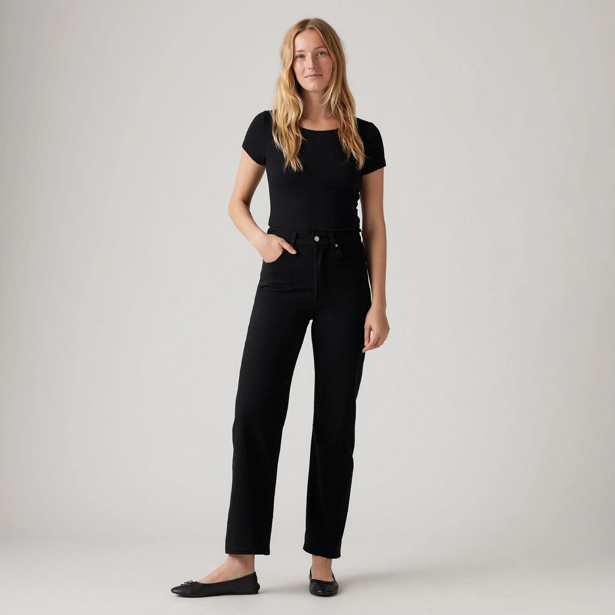 Levi's® Women's Ribcage Straight Ankle Jeans - Image 4