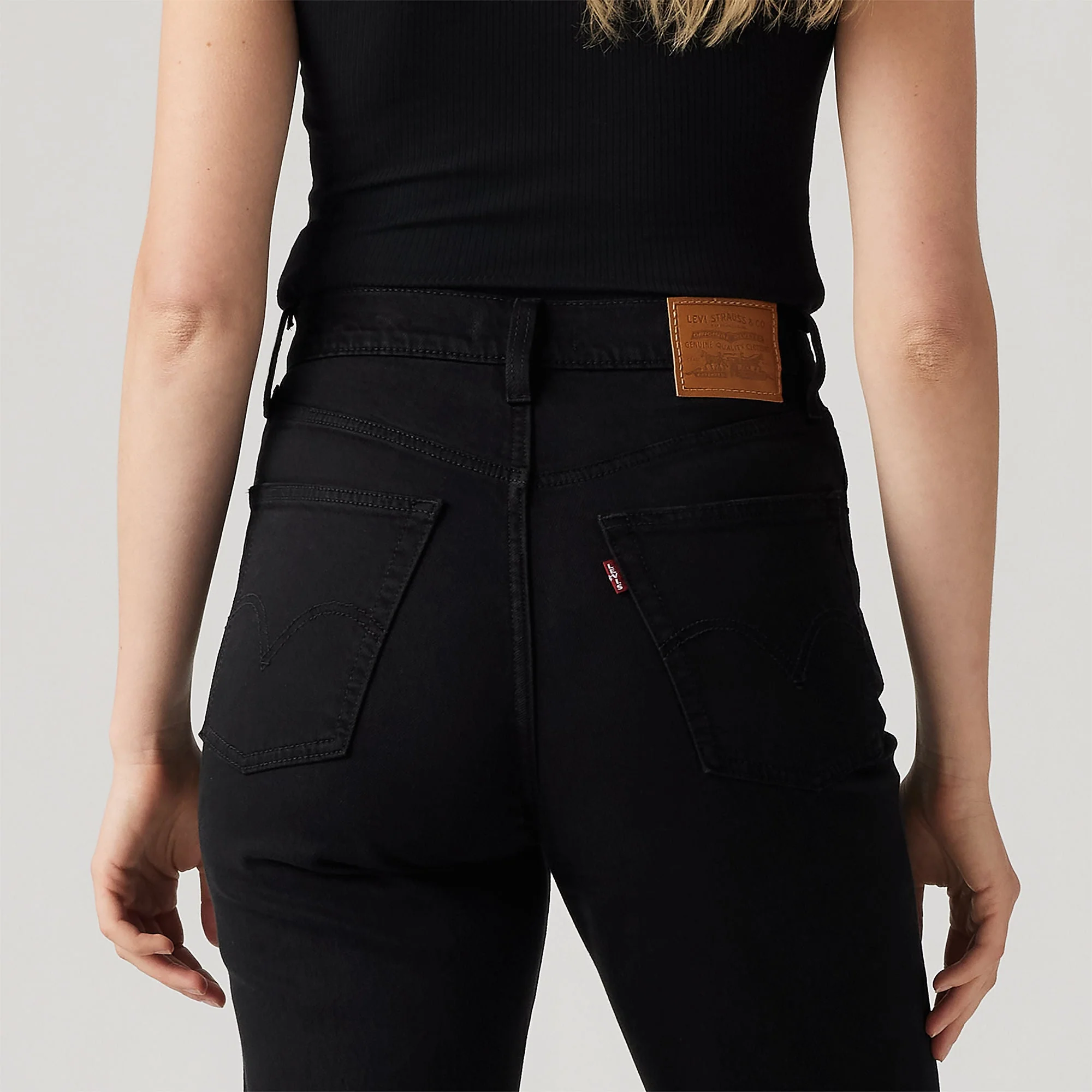 Levi's® Women's Ribcage Straight Ankle Jeans - Image 7