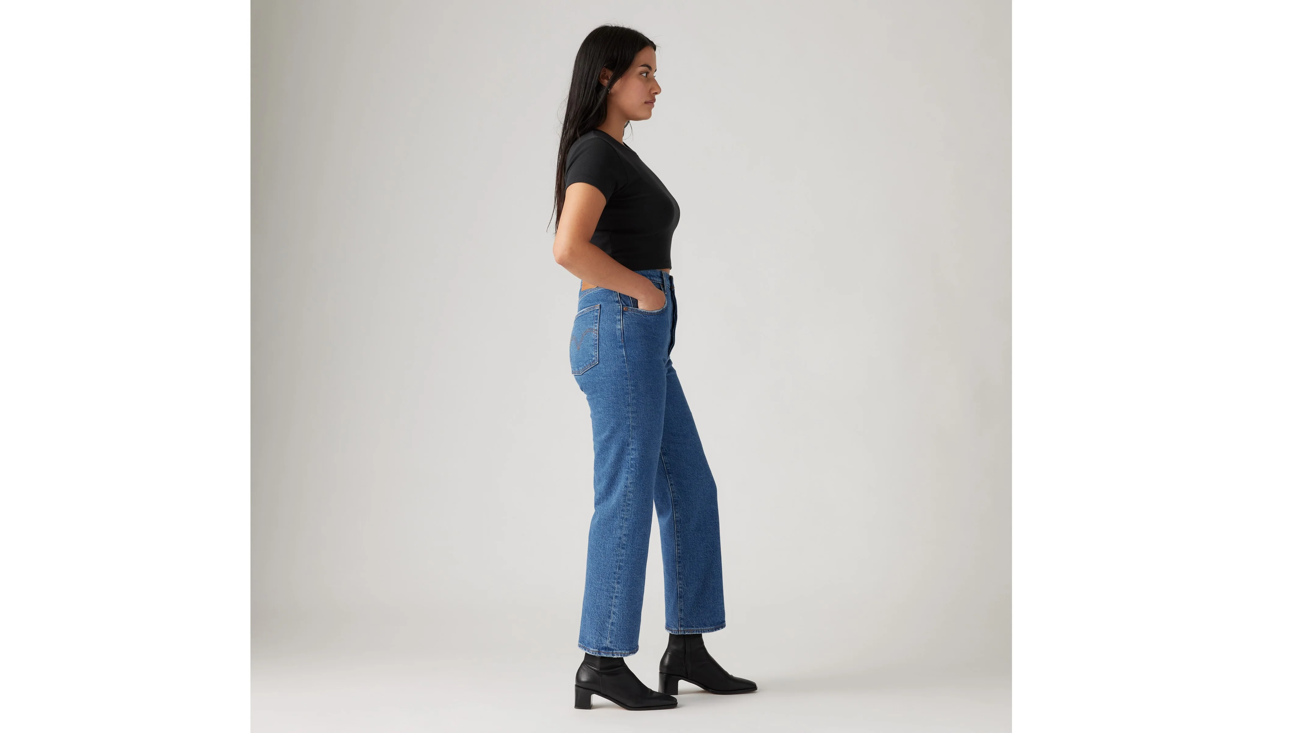 Levi's® Women's Ribcage Straight Ankle Jeans - Image 3