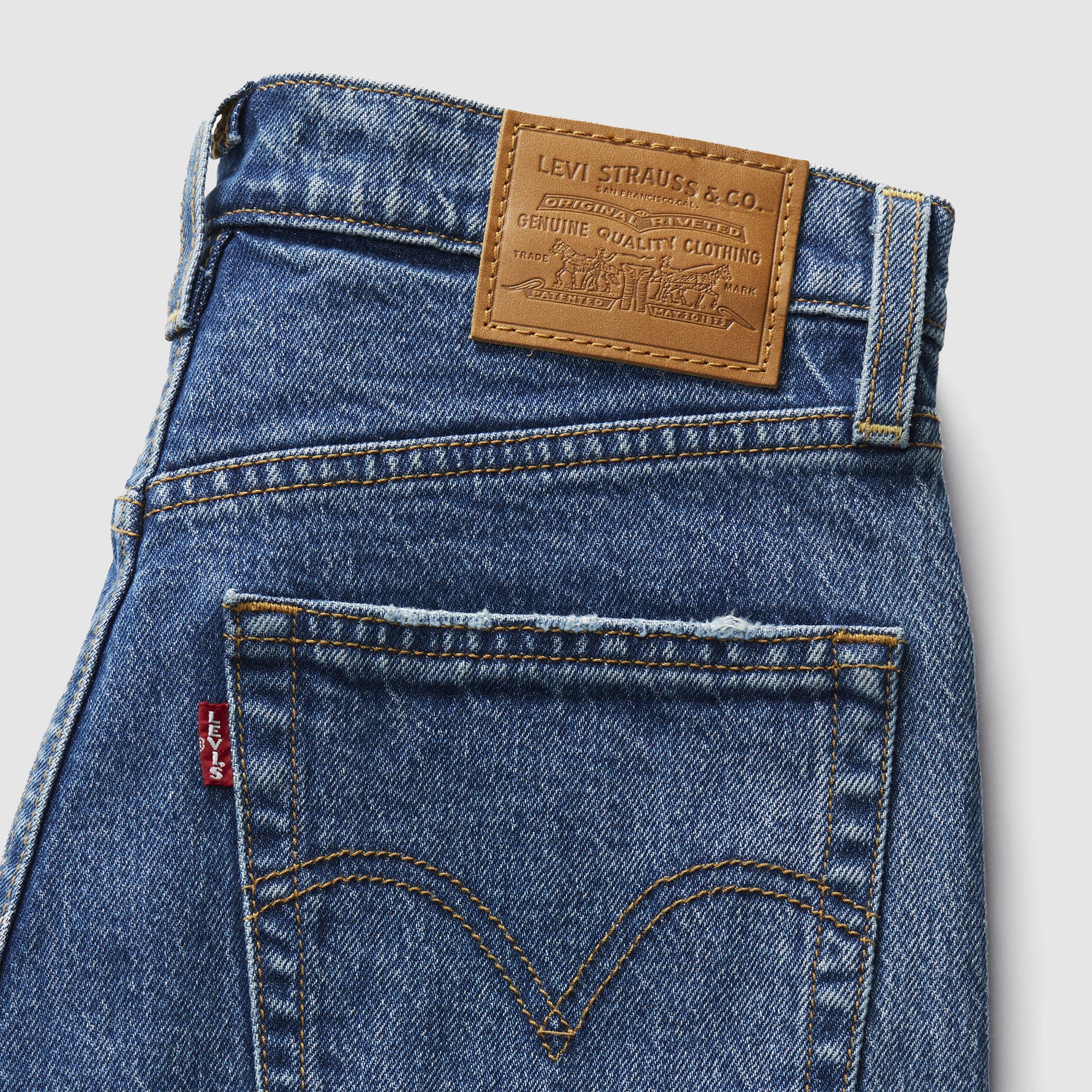 Levi's® Women's Ribcage Straight Ankle Jeans - Image 6