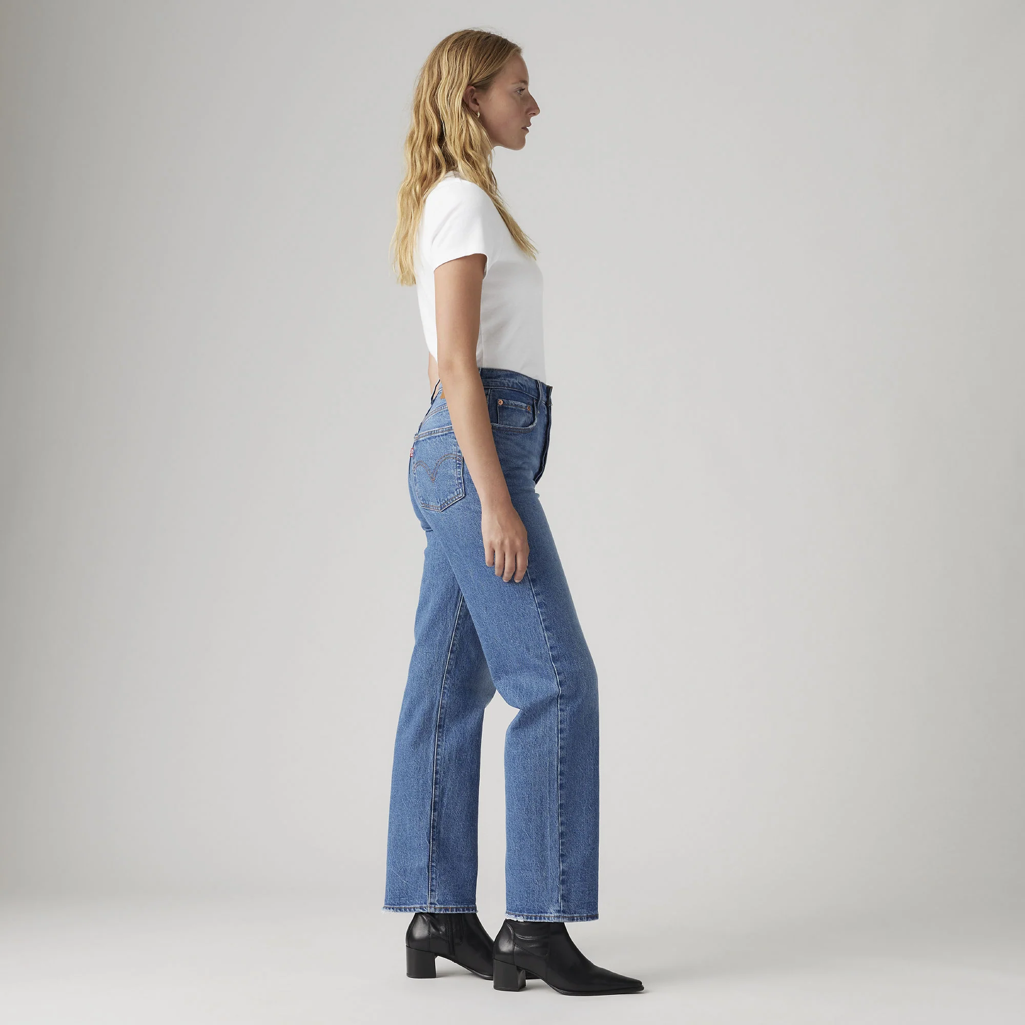 Levi's® Women's Ribcage Straight Ankle Jeans - Image 3