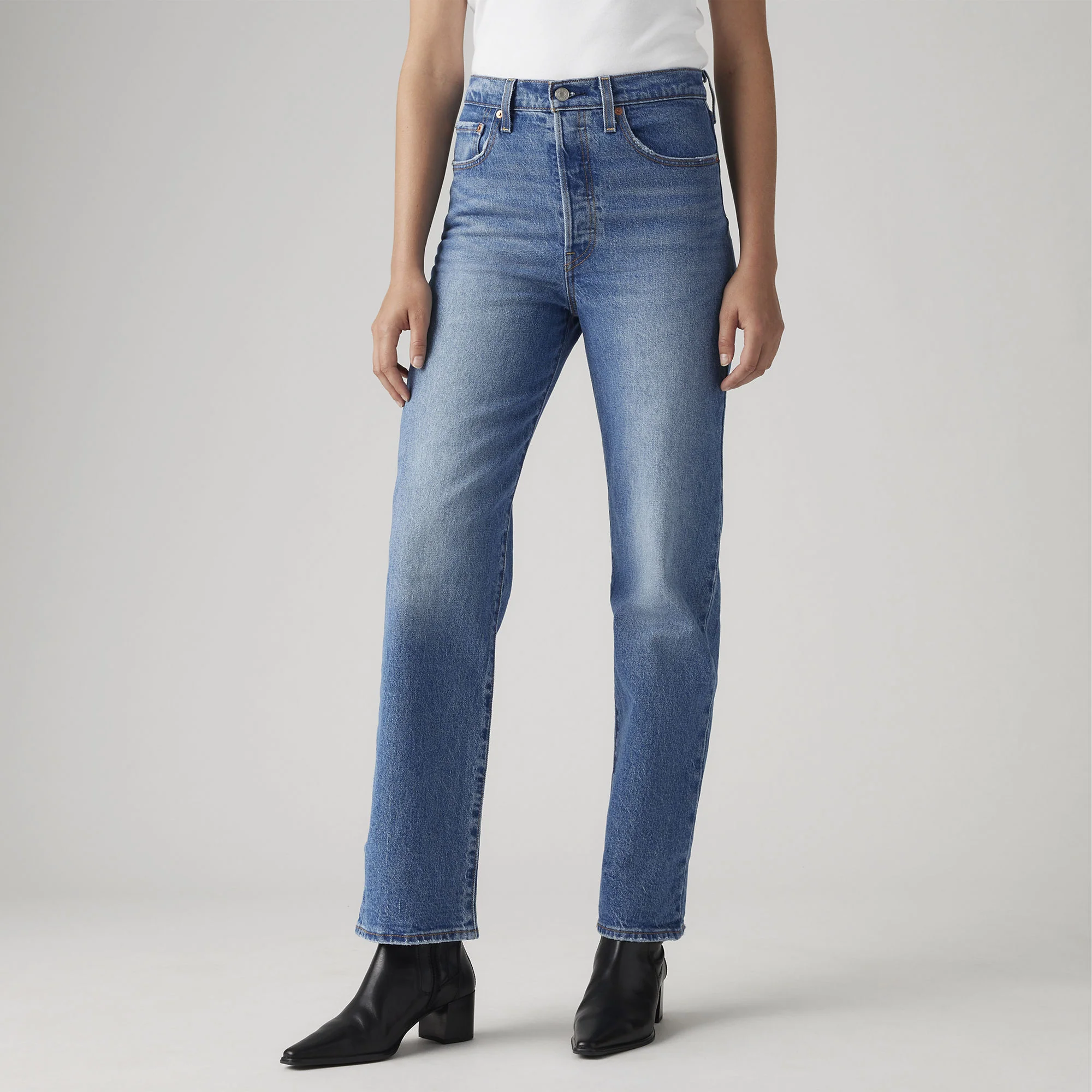 Levi's® Women's Ribcage Straight Ankle Jeans - Image 5