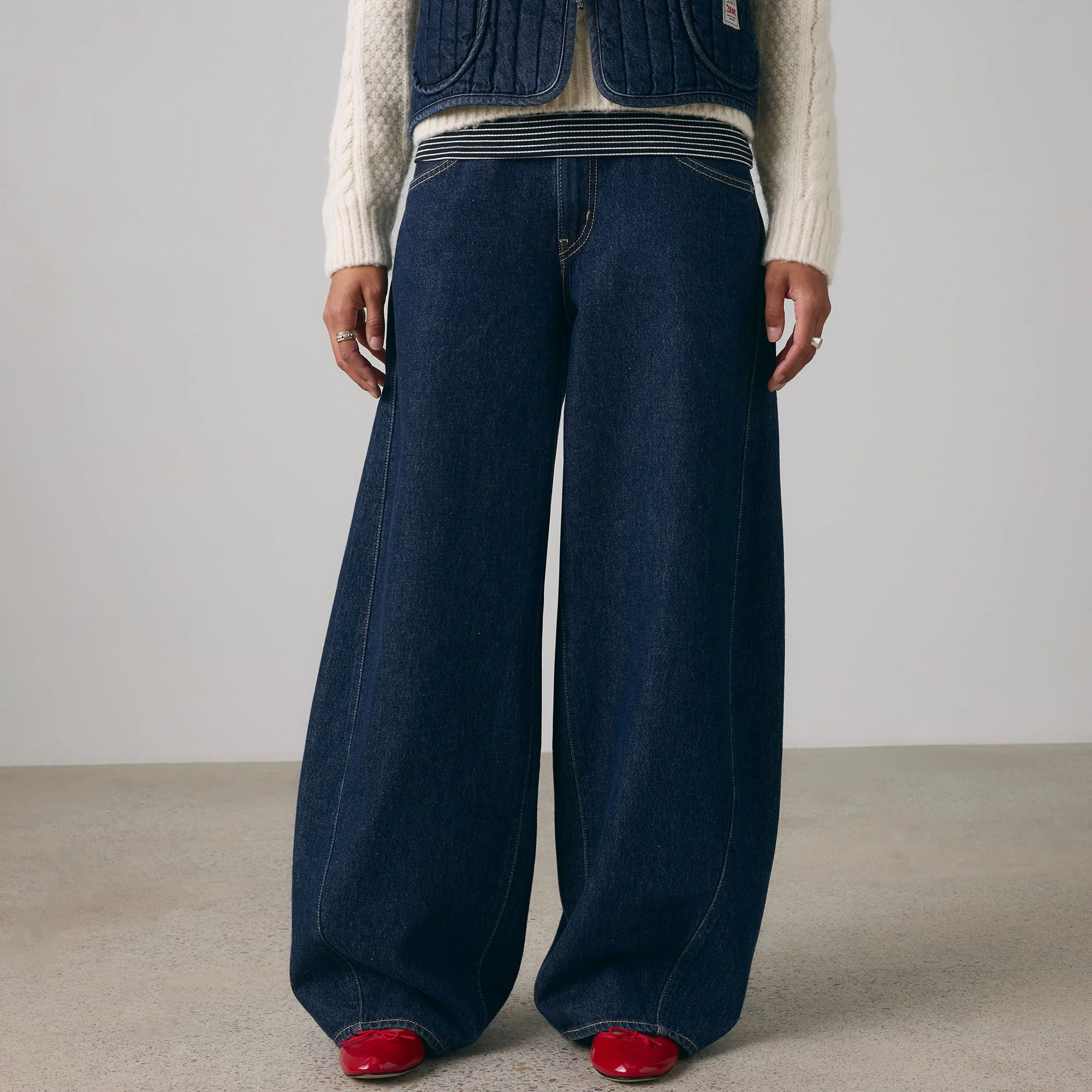 Levi's® Women's Super Baggy Barrel Jeans - Image 5