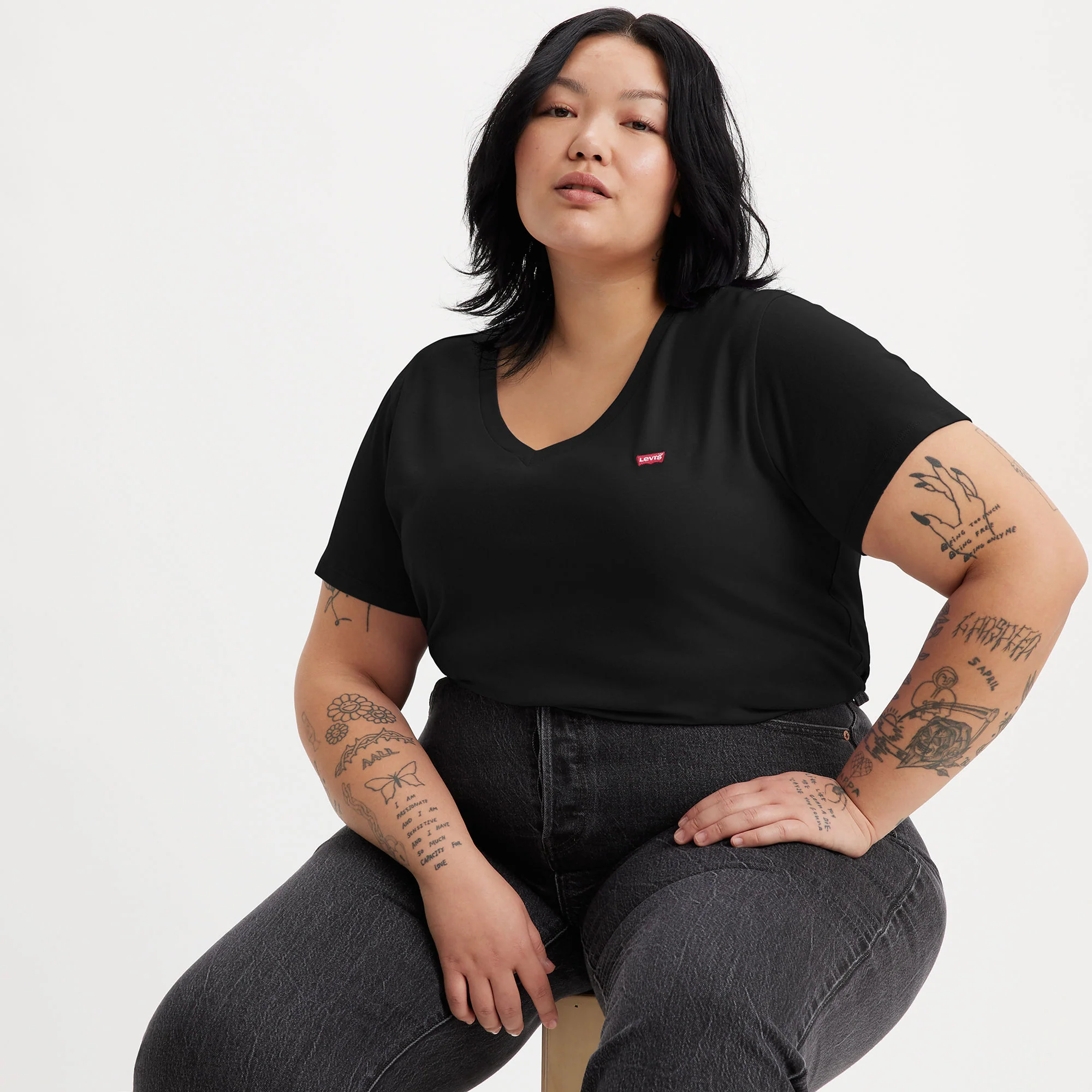 Levi's® Women's V-Neck T-Shirt (Plus Size) - Image 3