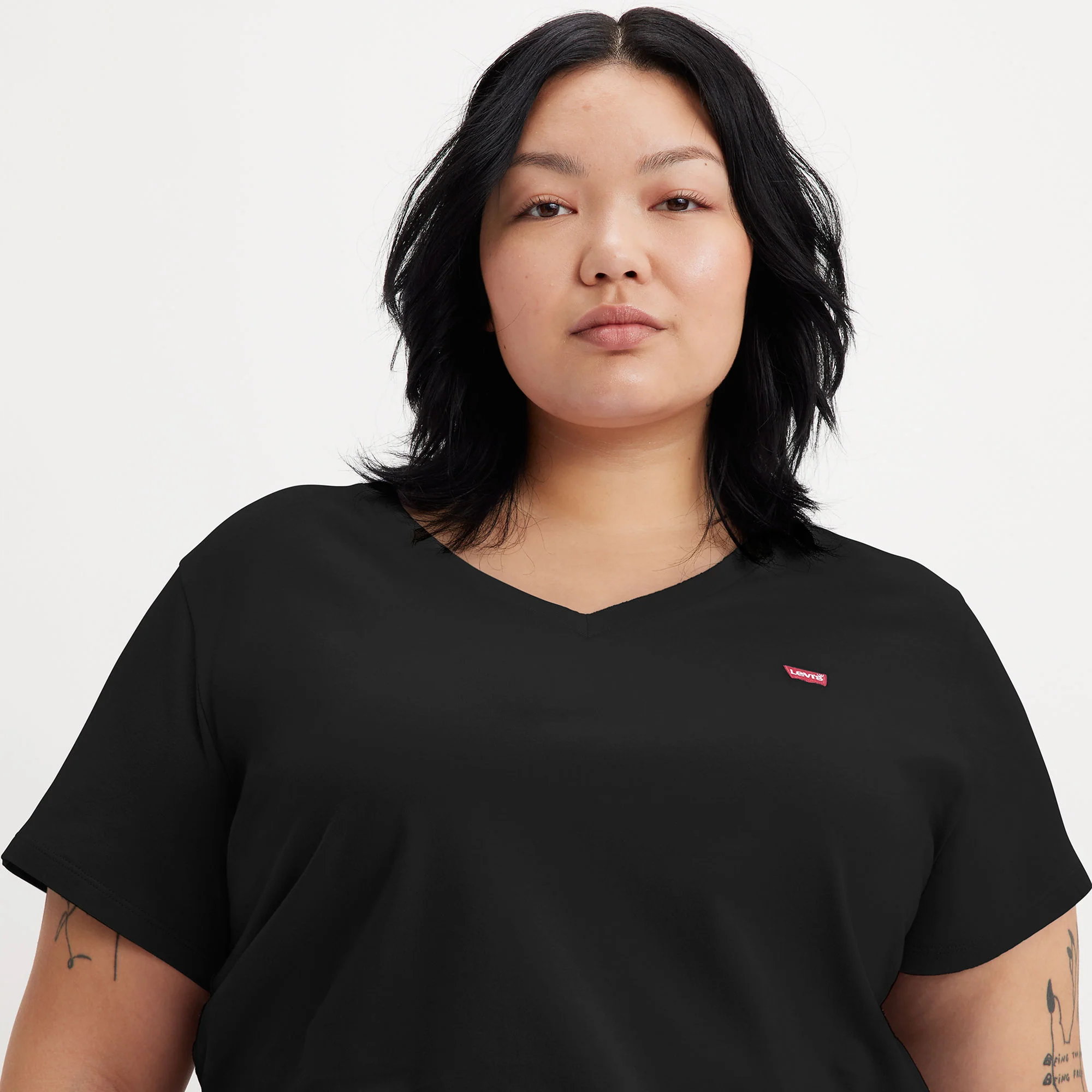Levi's® Women's V-Neck T-Shirt (Plus Size) - Image 4