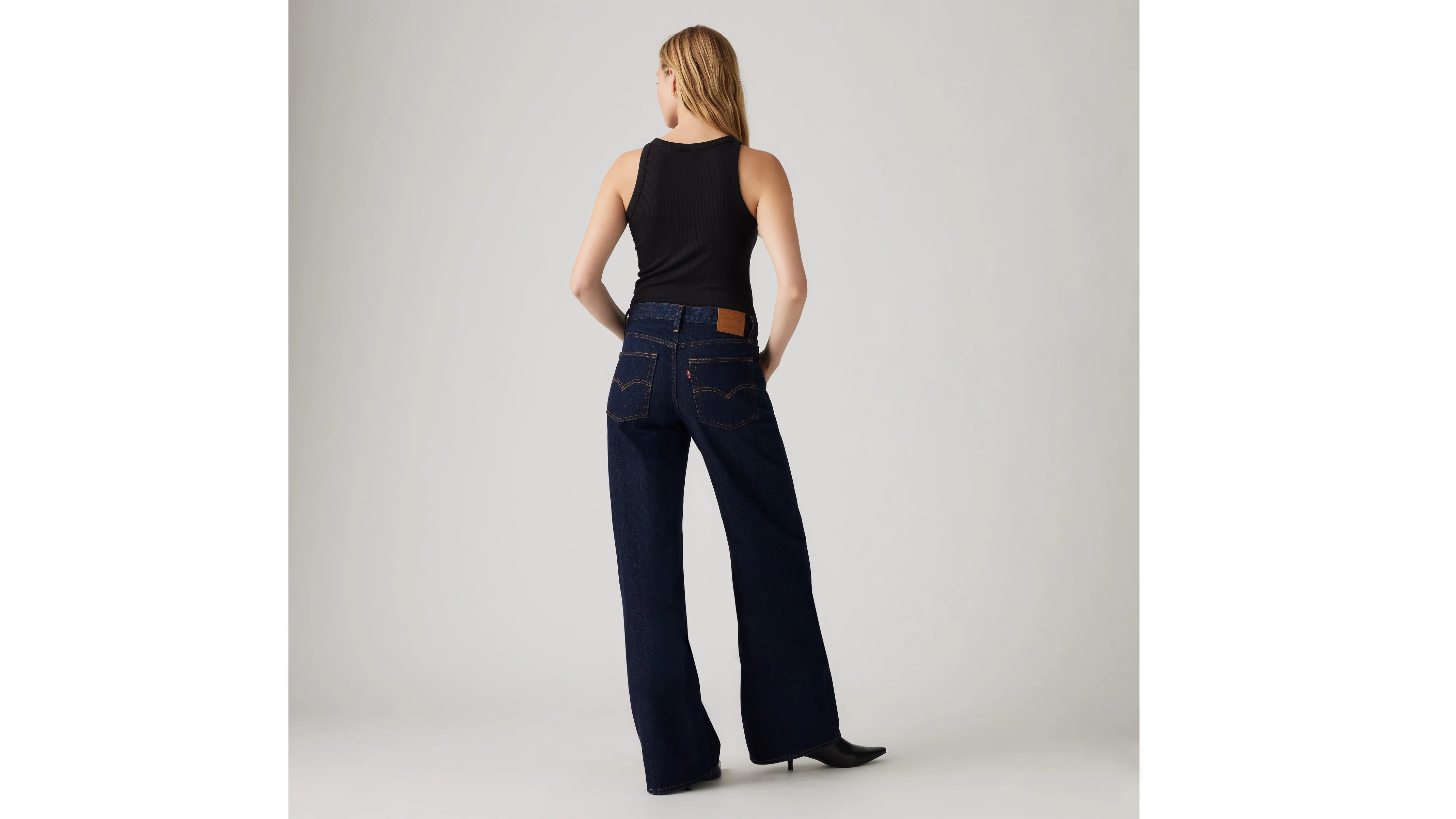 Levi's® Women's XL Straight Jeans - Image 3