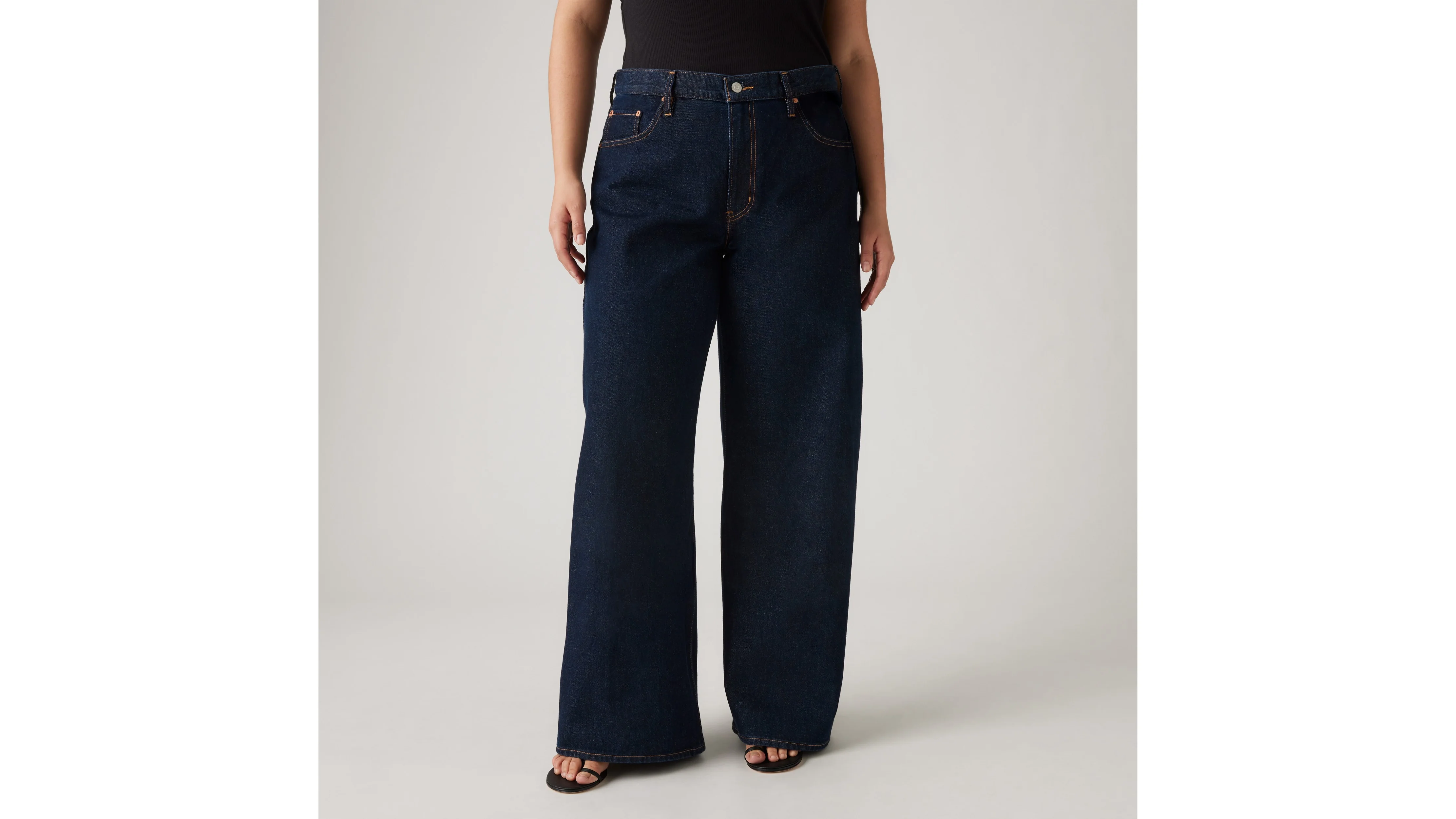 Levi's® Women's XL Straight Jeans - Image 9